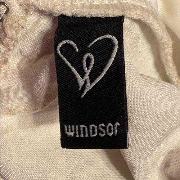 XL Windsor Short Shimmery White Gold Backless Flowy Homecoming Dress *STAINED* - Picture 4 of 7